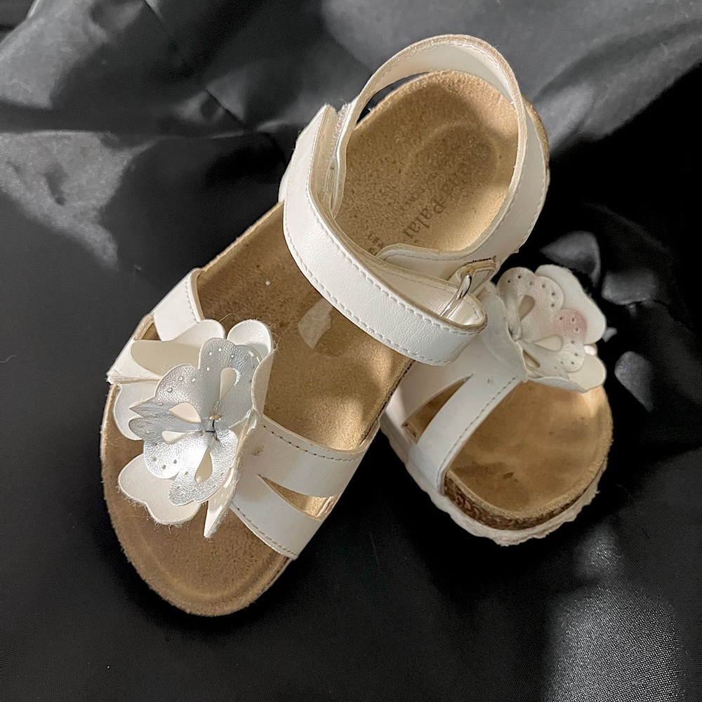 BARELY USED giulia palai leather toddler sandals